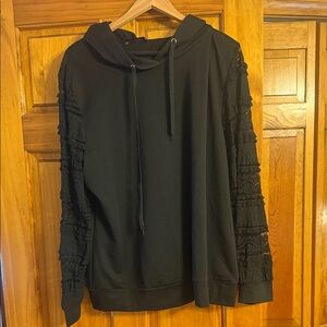 SHEIN Black Ruffle Sleeve Hoodie